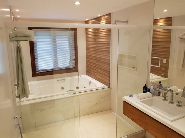 49192928_2318362751521126_7556740708132978688_n